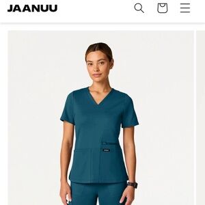 Jaanuu Scrub Top 4-Pocket V Neck